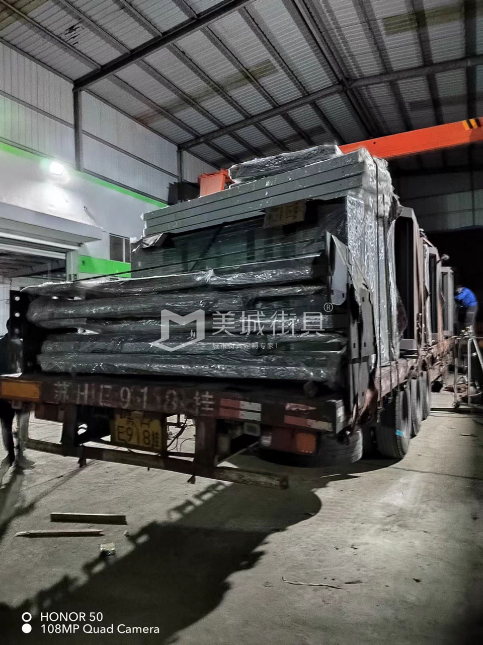 2022.10.18美城街具供應(yīng)臺州第三、四車候車亭發(fā)貨記錄